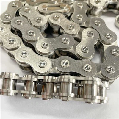 Cadena de rodets de moto d'aliatge de titani per a KTM